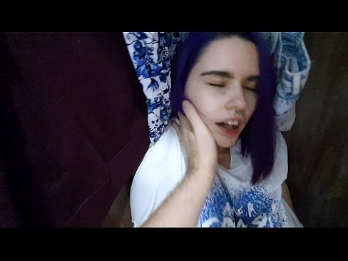 ❤️ Fandt min søster i skabet og hjalp hende med at komme Porno at da.dreamlandpassionjourney.ru